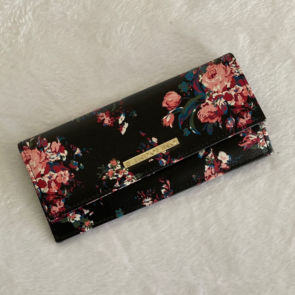 Bandolino slim black floral print wallet